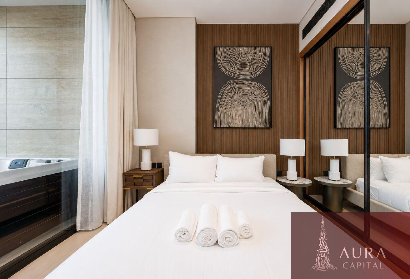 Burj View | Private Jacuzzi | Exquisite Furniture photo 9