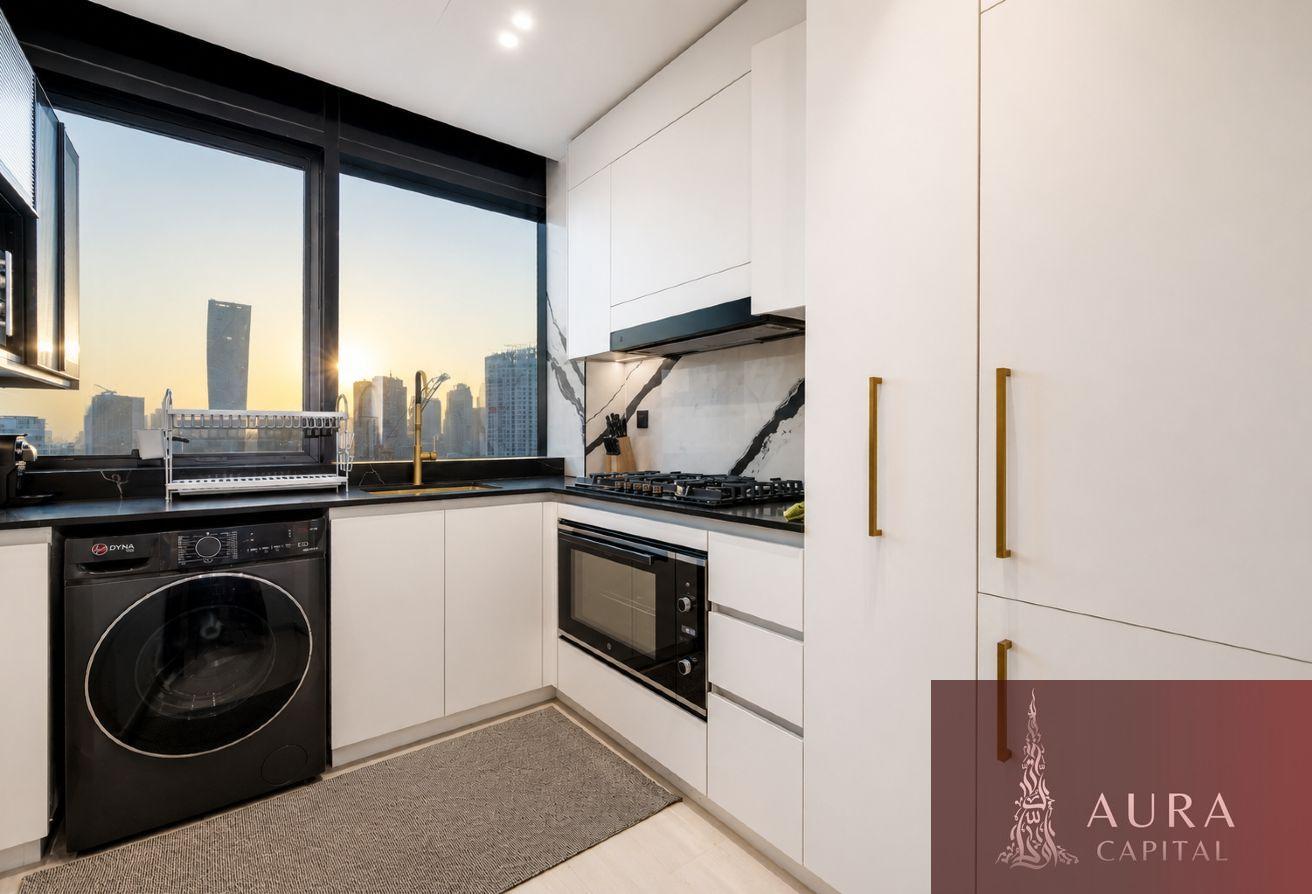 Burj View | Private Jacuzzi | Exquisite Furniture photo 15
