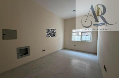 Apartment - Studio - 1 for rent in Al Jurf 3 - Al Jurf - Ajman Apartment - Studio - 1 for rent in Al Jurf 3 - Al Jurf - Ajman
