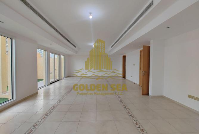 78587473 - الصورة الرئيسية للعقار