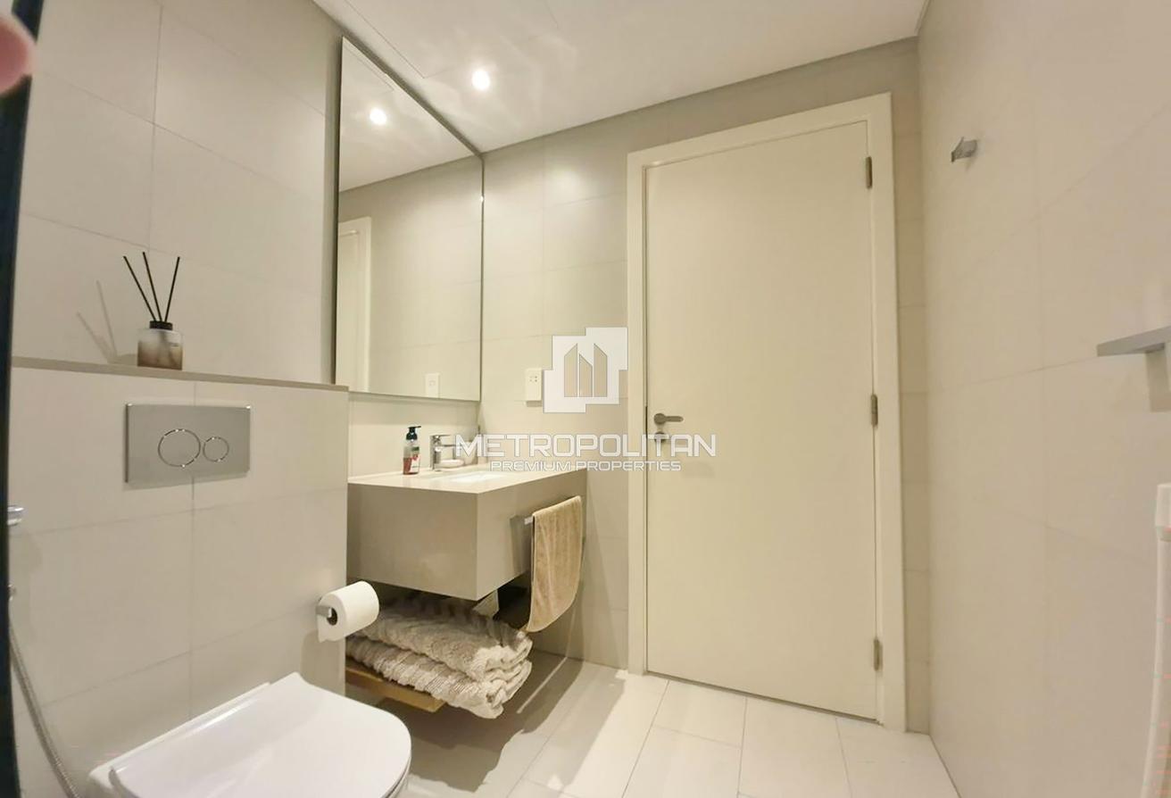 Furnished | Sea and Palm View | Upgraded Interior photo 16