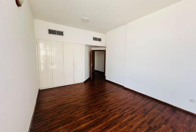 54402900 - Property Image 3