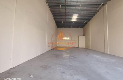 Warehouse - Studio - 1 Bathroom for rent in Al Sajaa Industrial - Al Sajaa - Sharjah