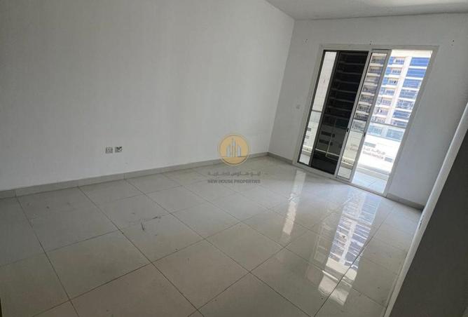 53180957 - Property Image 2