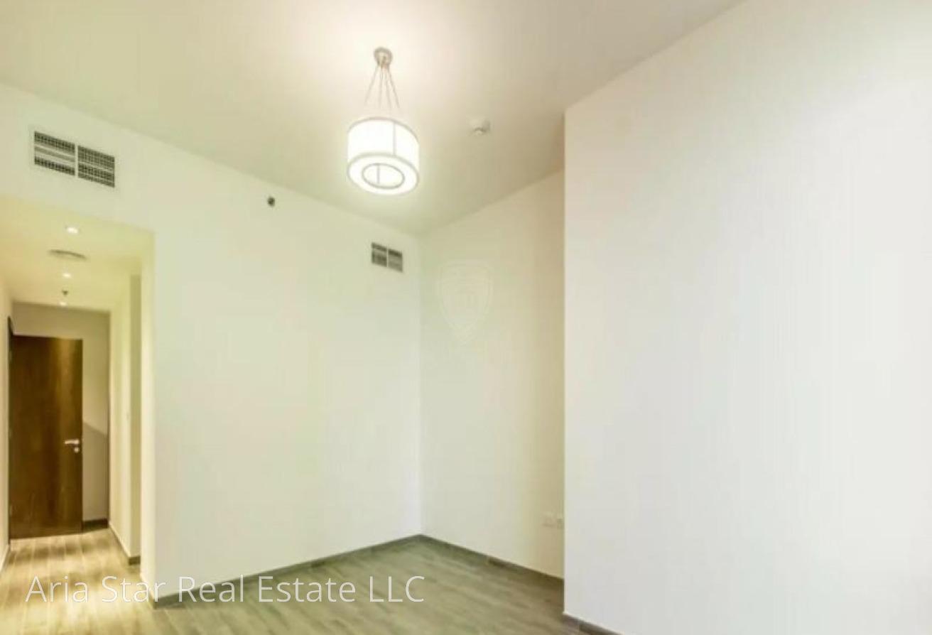 1BR|Excellent Location |Ready to Move | Mid Floor photo 9