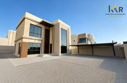 Villa - 4 Bedrooms - 5 Bathrooms for rent in Al Aweer 1 - Al Aweer - Dubai