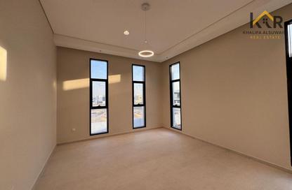 Villa - 4 Bedrooms - 6 Bathrooms for rent in Al Aweer 1 - Al Aweer - Dubai