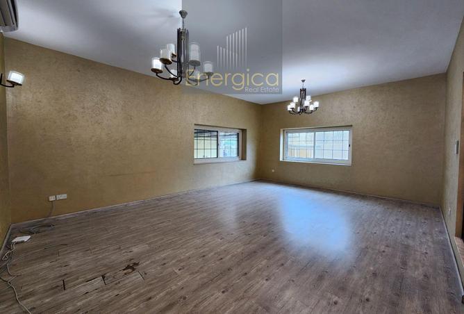 76992334 - Property Image 3