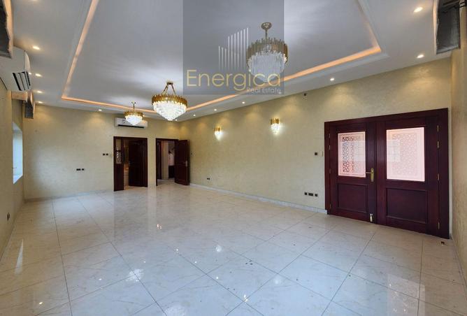 76992334 - Property Image 2