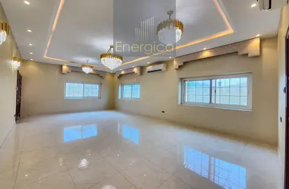 Villa - Studio - 5 Bathrooms for rent in Jumeirah 1 Villas - Jumeirah 1 - Jumeirah - Dubai