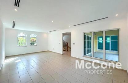 Villa - 3 - 4 for rent in District 8 - Jumeirah Park - Dubai