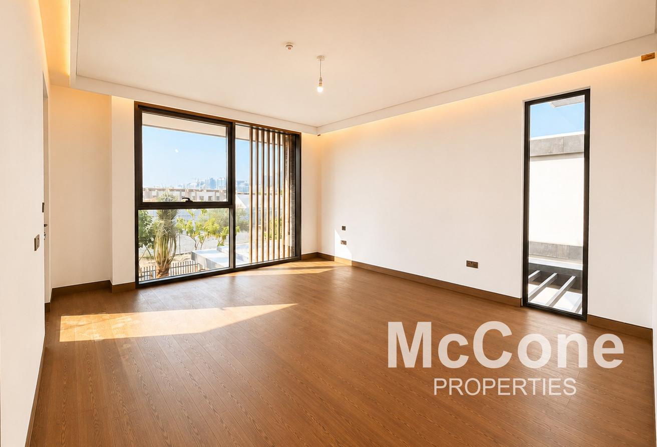 Single Row | Large Plot | Luxury Living photo 5