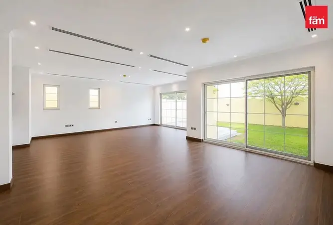 156918045 - Property Image 2