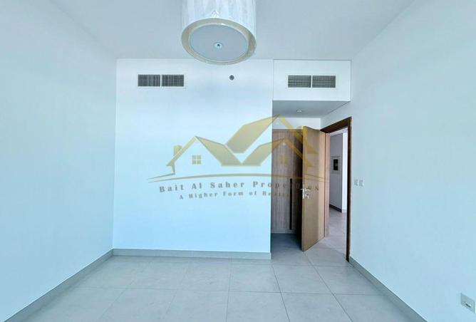 123847409 - Property Image 3