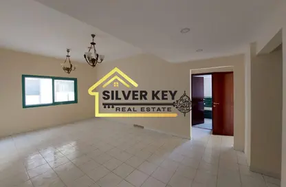Apartment - 2 Bedrooms - 2 Bathrooms for rent in Abu Shagara building - Abu shagara - Sharjah