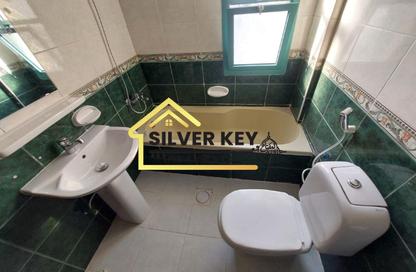 Apartment - 2 Bedrooms - 2 Bathrooms for rent in Abu Shagara building - Abu shagara - Sharjah