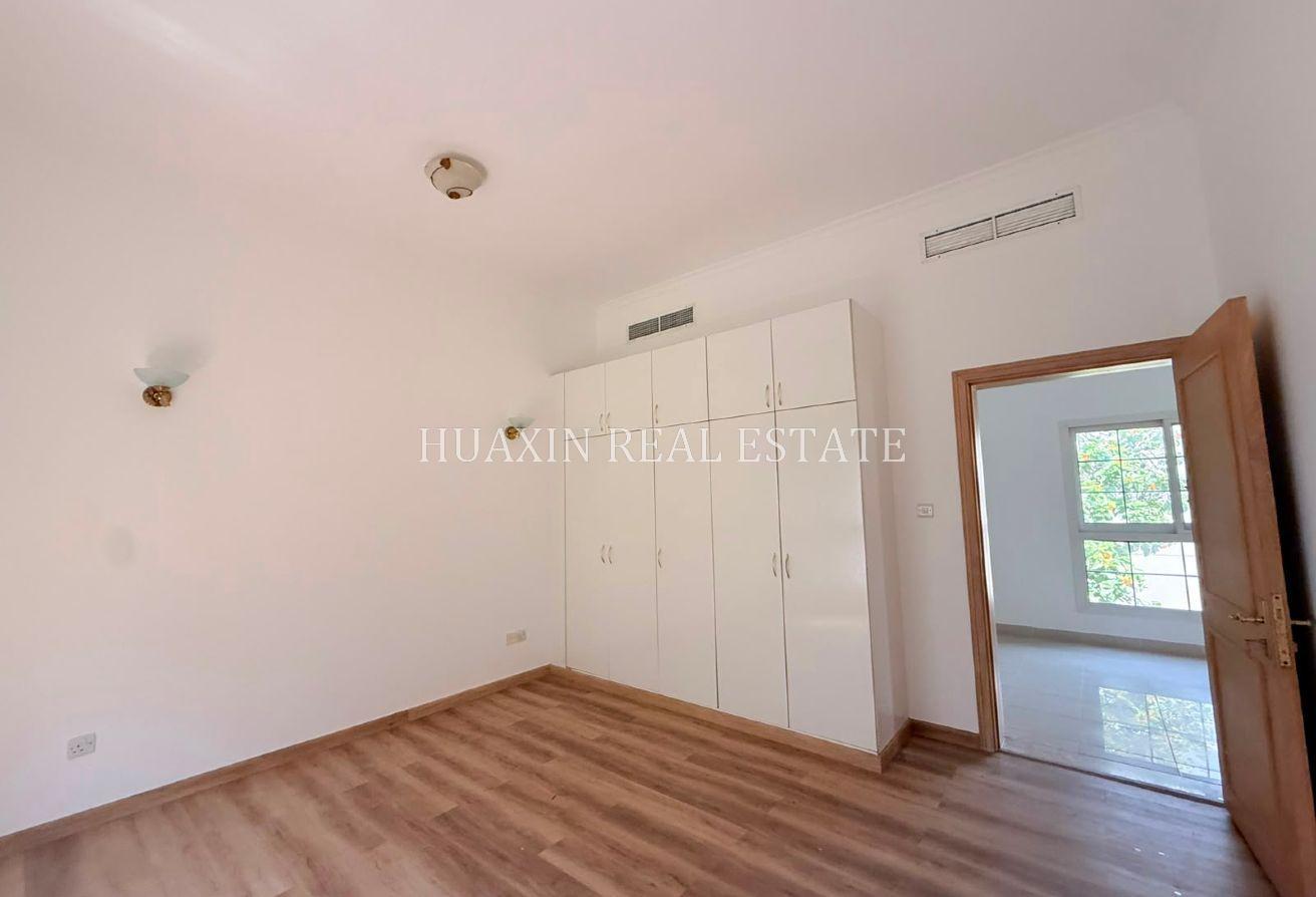 Spacious | Close to the beach | Independent Villa photo 4