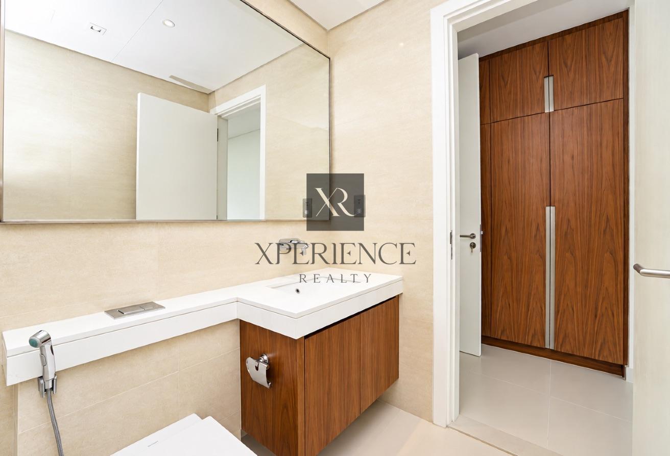 4 BED+MAID PENTHOUSE | FULL CREEK VIEW | VACANT photo 16