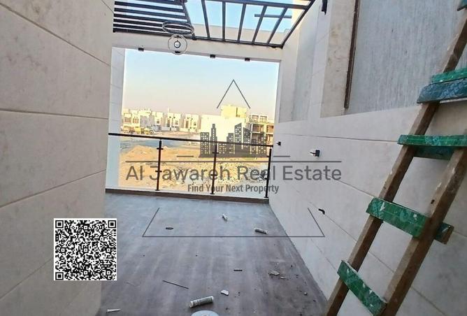 102830329 - Property Image 2