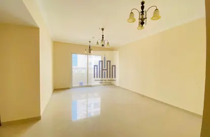 شقة - 3 غرف نوم - 4 حمامات للايجار في بناية مويليح 3 - مويلح - الشارقة شقة - 3 غرف نوم - 4 حمامات للايجار في بناية مويليح 3 - مويلح - الشارقة