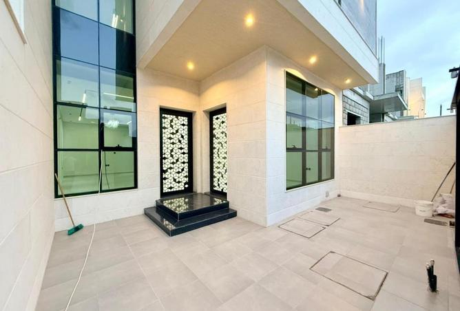 96537542 - Property Image 2