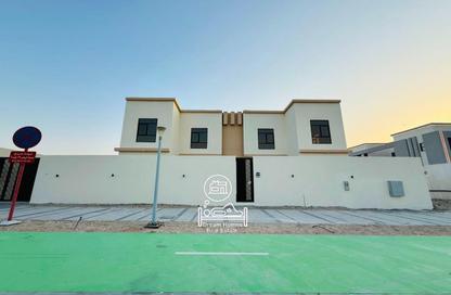 Villa - 7+ - 7+ for rent in Madinat Al Riyad - Abu Dhabi Villa - 7+ - 7+ for rent in Madinat Al Riyad - Abu Dhabi