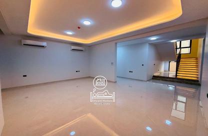 Villa - 7+ - 7+ for rent in Madinat Al Riyad - Abu Dhabi