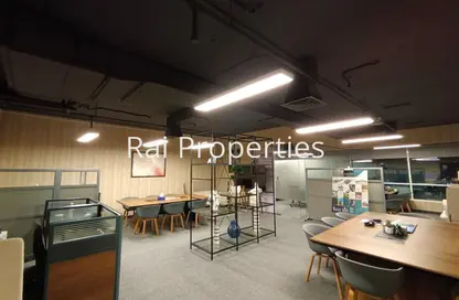 مكتب - 3 غرف نوم - 2 حمامات للايجار في برج كونكورد - مدينة دبي للإعلام - دبي