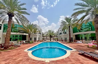 Villa - 5 Bedrooms - 5 Bathrooms for rent in Umm Suqeim 3 Villas - Umm Suqeim 3 - Umm Suqeim - Dubai Villa - 5 Bedrooms - 5 Bathrooms for rent in Umm Suqeim 3 Villas - Umm Suqeim 3 - Umm Suqeim - Dubai