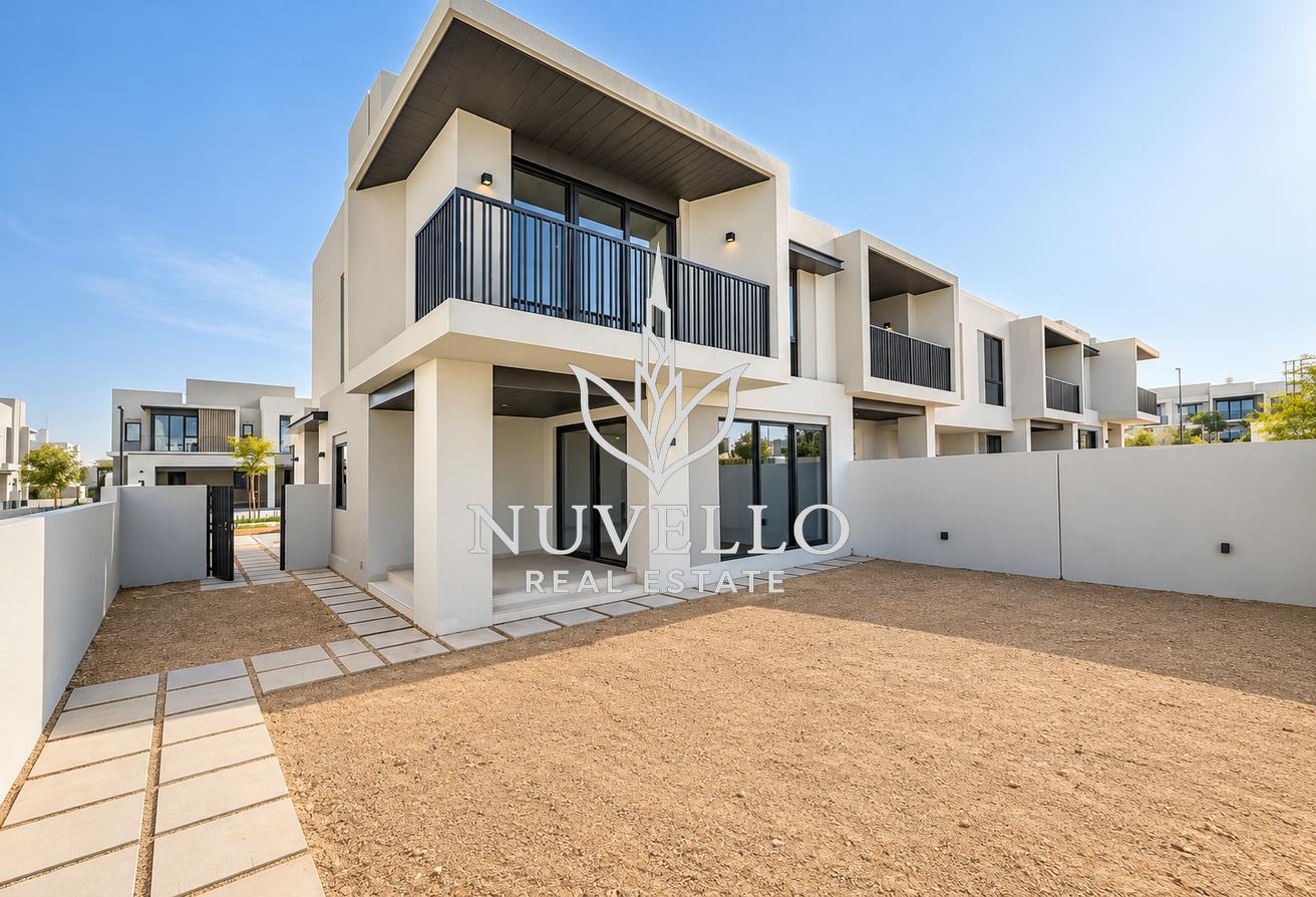 Internal | Single Row | Large Corner Plot photo 2