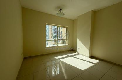 Apartment - 3 Bedrooms - 4 Bathrooms for rent in Al Khan Corniche - Al Khan - Sharjah