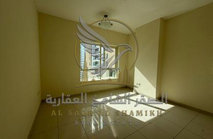 Apartment - 3 Bedrooms - 4 Bathrooms for rent in Al Khan Corniche - Al Khan - Sharjah Apartment - 3 Bedrooms - 4 Bathrooms for rent in Al Khan Corniche - Al Khan - Sharjah