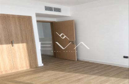 Townhouse - 2 - 2 for rent in Rukan 3 - Rukan - Dubai Townhouse - 2 - 2 for rent in Rukan 3 - Rukan - Dubai