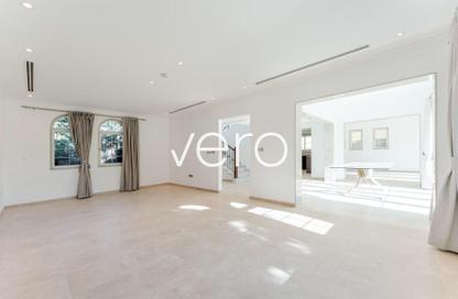 Villa - 3 Bedrooms - 4 Bathrooms for rent in District 3 - Jumeirah Park - Dubai