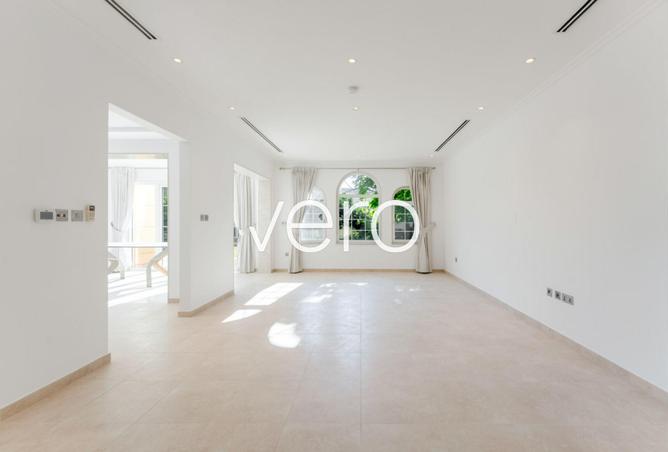 101286708 - Property Image 2