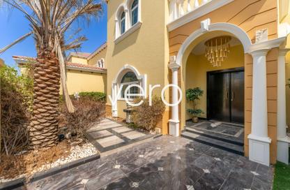 Villa - 4 Bedrooms - 5 Bathrooms for rent in District 3 - Jumeirah Park - Dubai