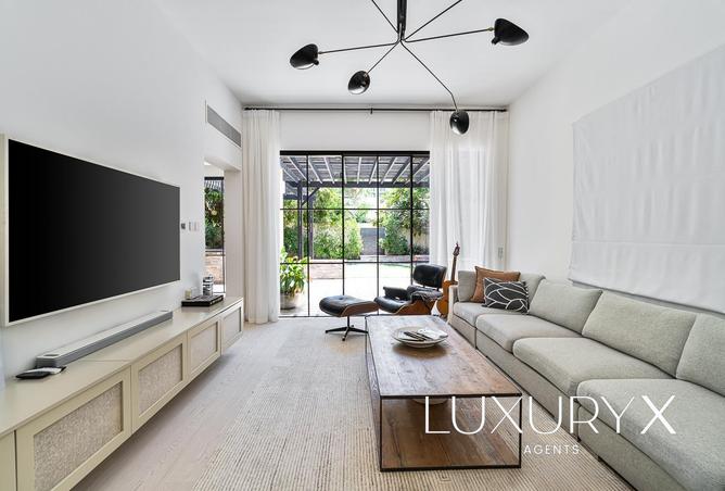 85732360 - Property Image 3
