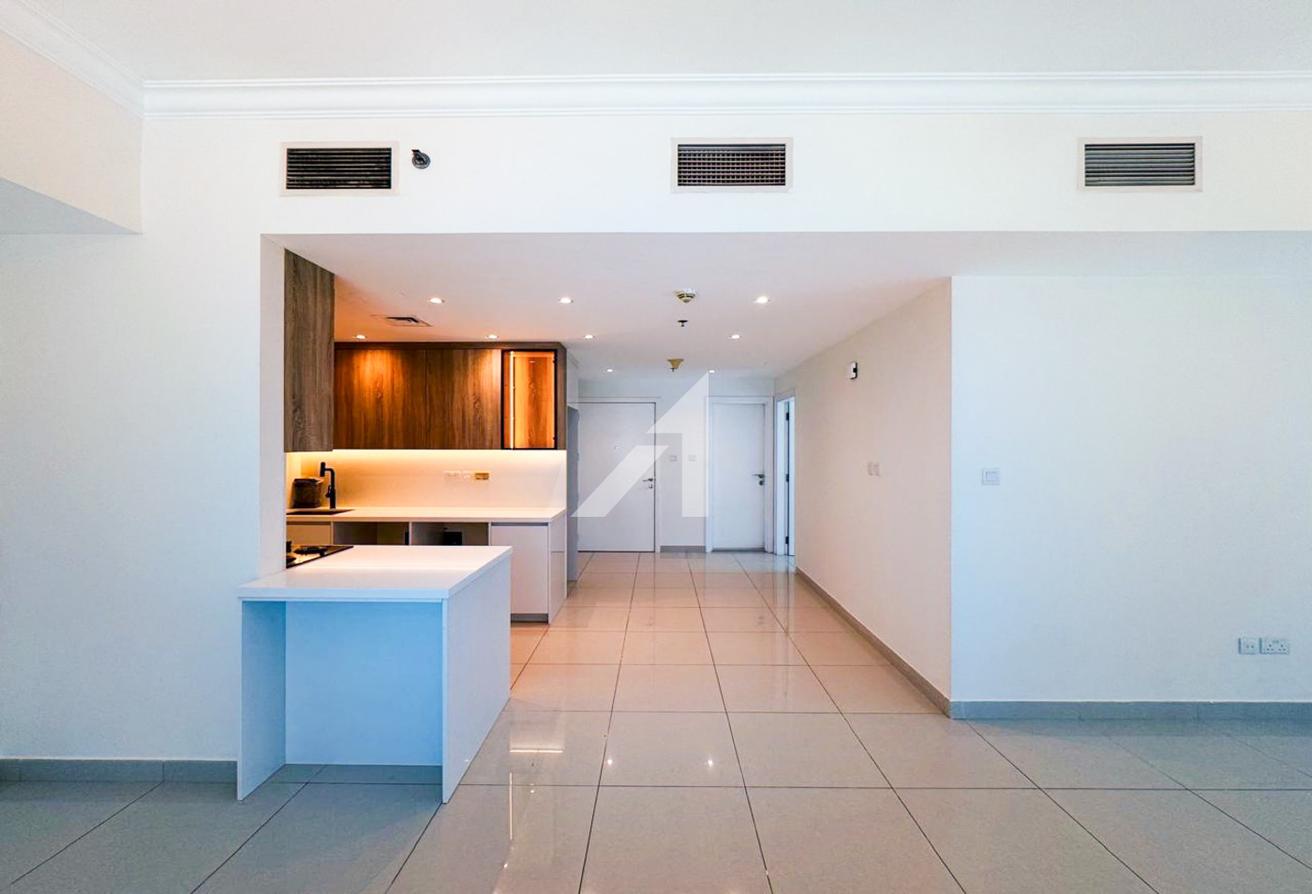 Spacious | Vacant | Unfurnished photo 10