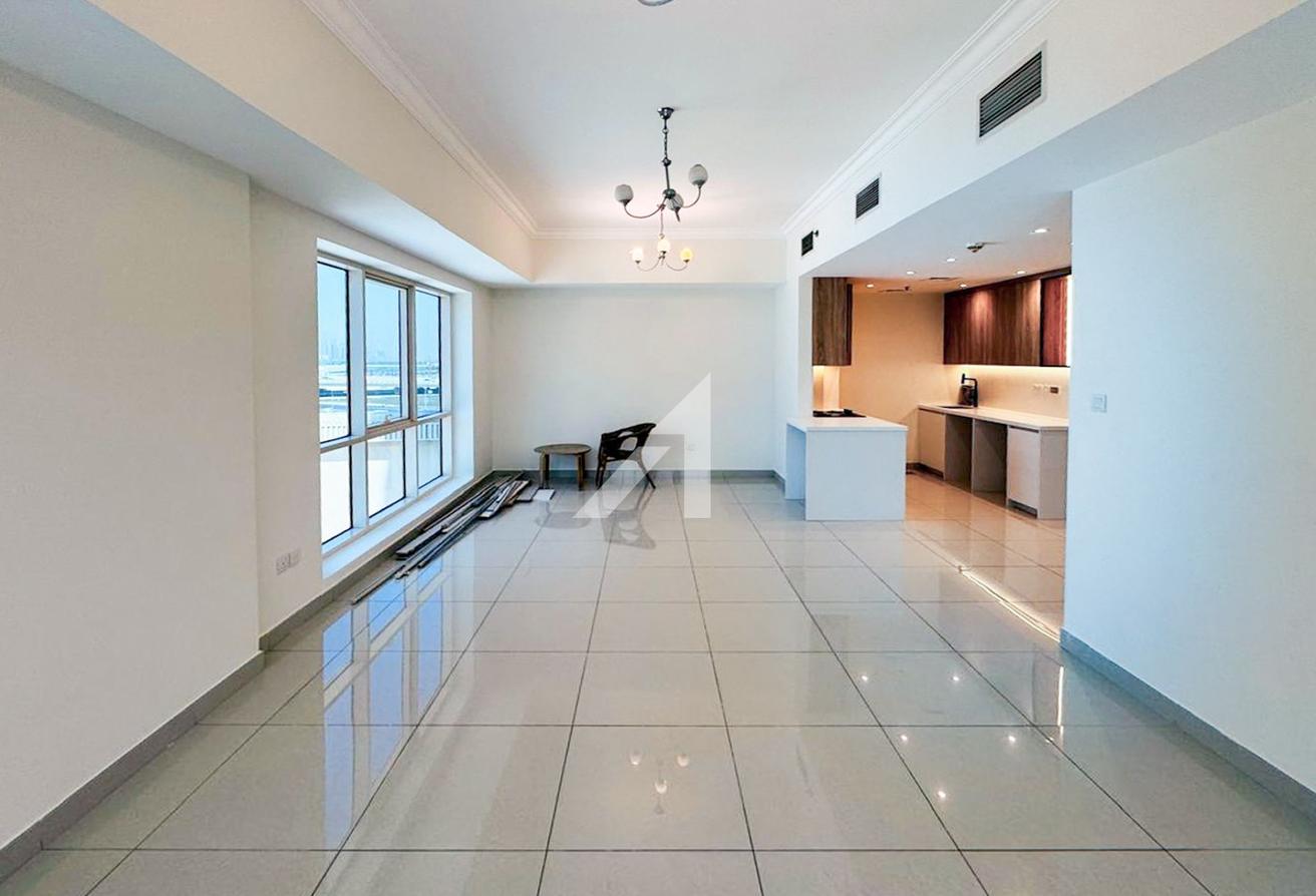 Spacious | Vacant | Unfurnished photo 9