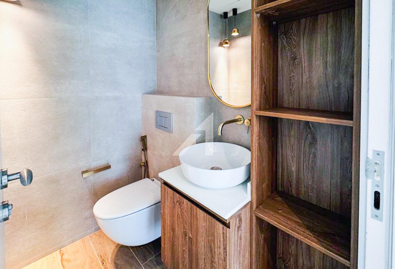 Spacious | Vacant | Unfurnished photo 17