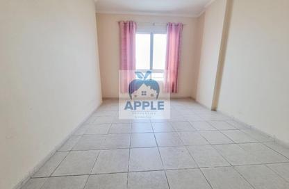 Apartment - 2 Bedrooms - 3 Bathrooms for rent in Muwaileh 29 Building - Muwaileh - Sharjah
