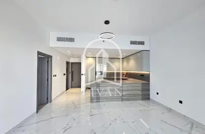 Apartment - 1 Bedroom - 2 Bathrooms for rent in Royal Regency - Business Bay - Dubai