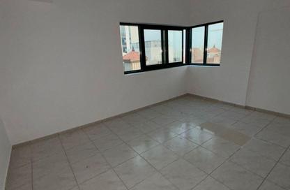 Apartment - 7+ Bedrooms - 2 Bathrooms for rent in Al Majaz 2 - Al Majaz - Sharjah