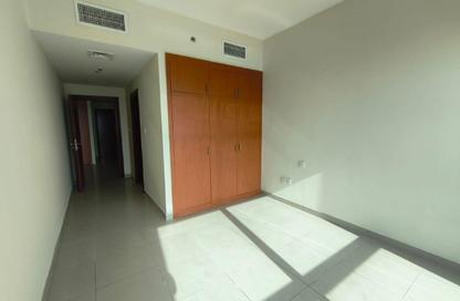 Apartment - 1 Bedroom - 2 Bathrooms for rent in Lake Point Tower - JLT Cluster N - Jumeirah Lake Towers - Dubai