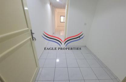 Apartment - Studio - 1 Bathroom for rent in Al Mankhool - Bur Dubai - Dubai