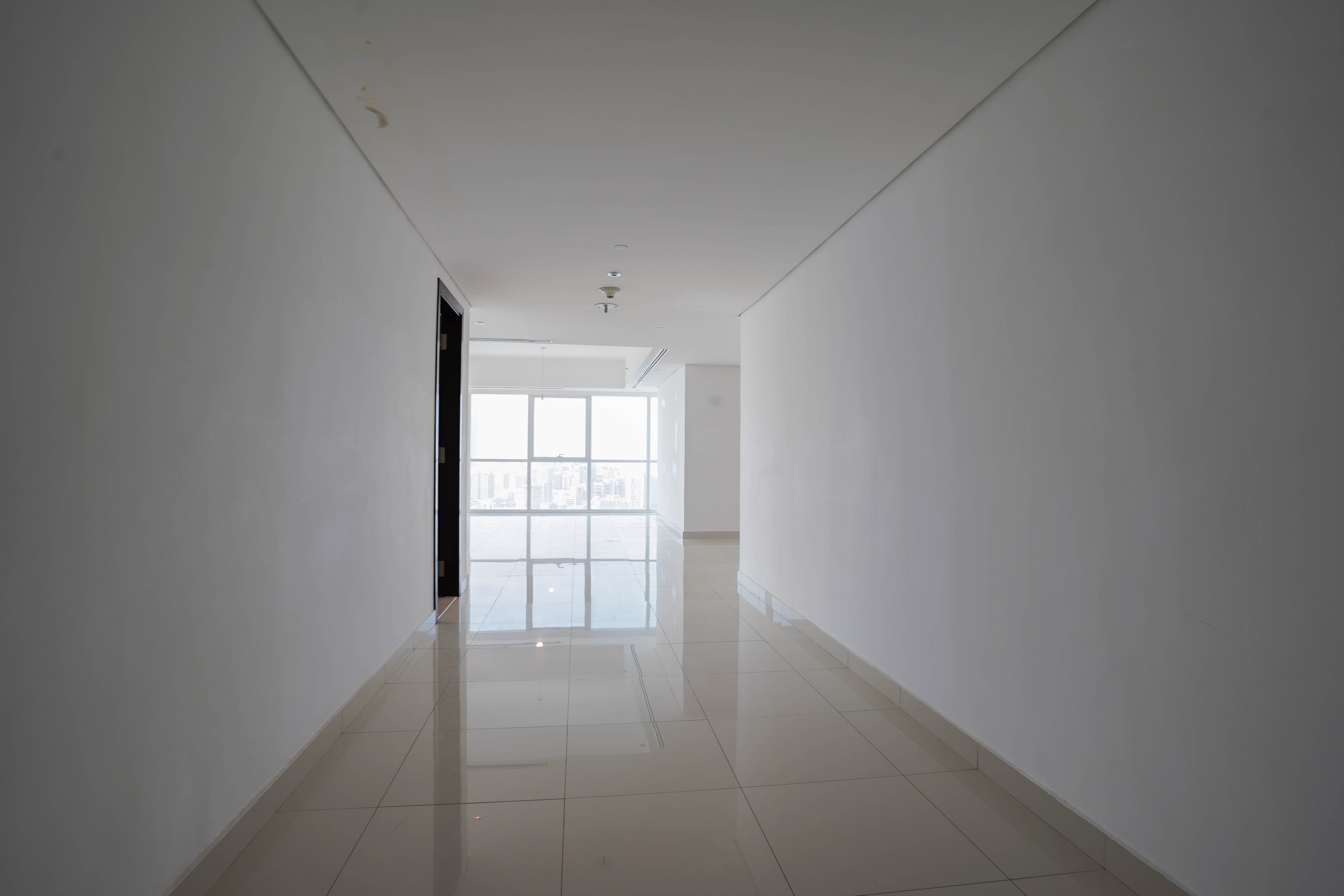 Huge Luxury 4BR+M | Stunning View | Ideal Location