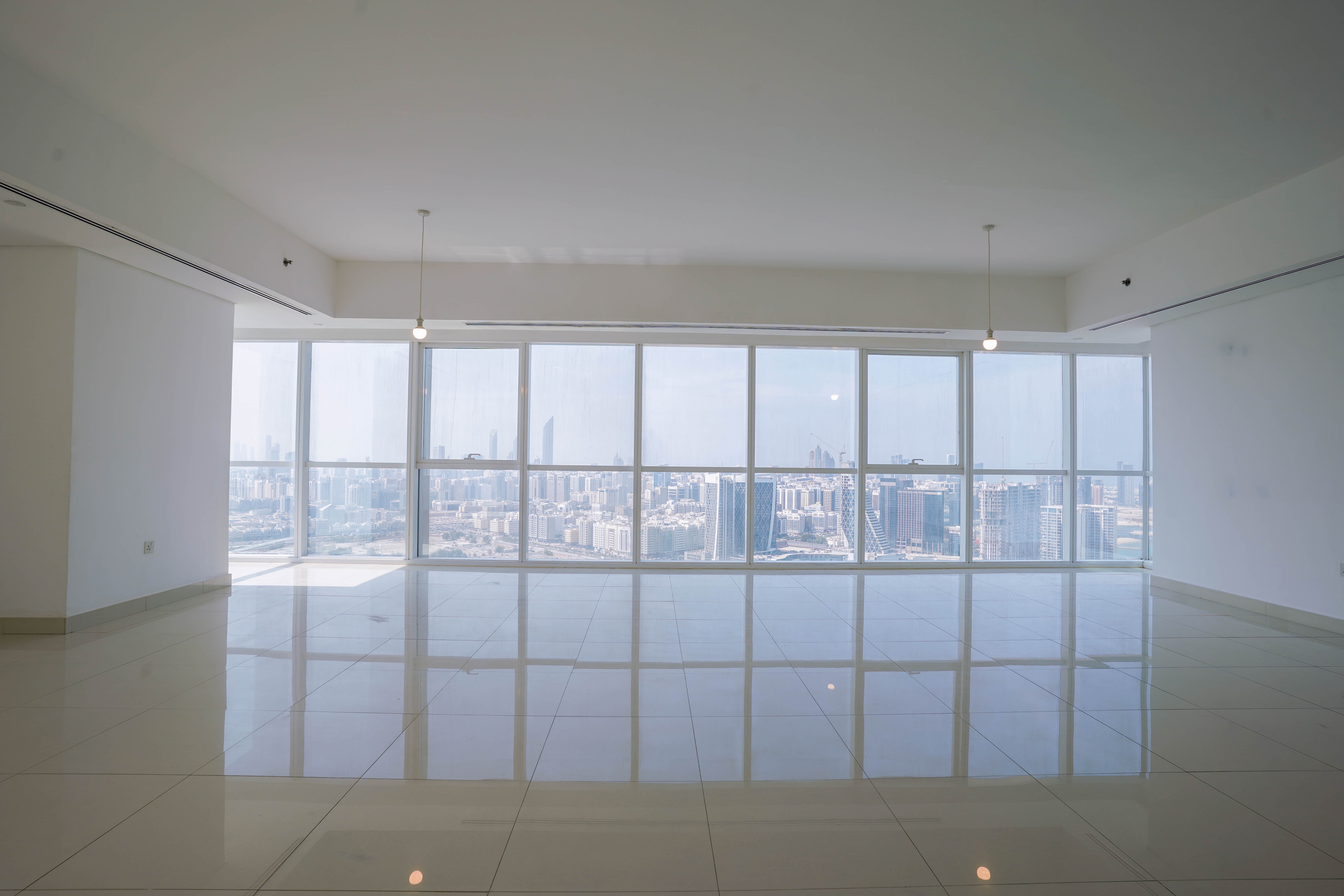 Huge Luxury 4BR+M | Stunning View | Ideal Location