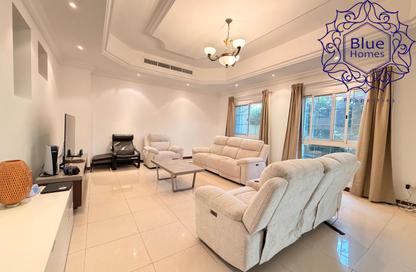Villa - 4 Bedrooms - 5 Bathrooms for rent in Umm Suqeim 2 Villas - Umm Suqeim 2 - Umm Suqeim - Dubai