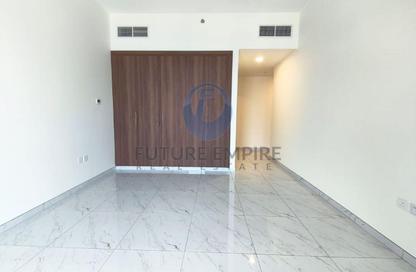 Apartment - 2 Bedrooms - 3 Bathrooms for rent in Titanium Tower - Al Karama - Dubai