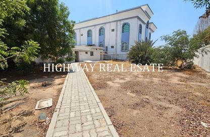 Villa - 4 Bedrooms - 5 Bathrooms for rent in Al Tala'a - Mughaidir - Sharjah